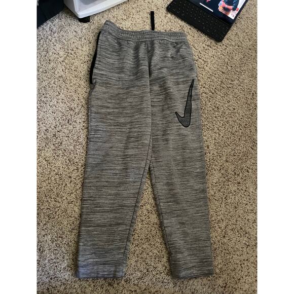 Nike DriFit boys medium joggers - Picture 1 of 3